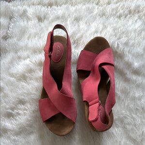 Clarks Pink Sandals with Crisscross Straps and Flat Sole
